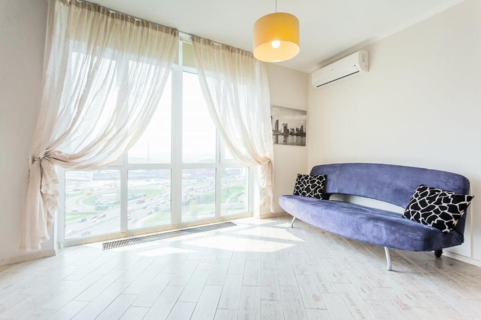Панорамный Вид 15 Этаж. Набережная Днепра Kiew Exterior foto