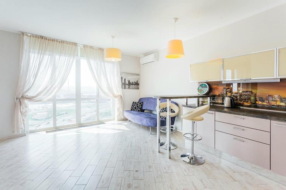 Панорамный Вид 15 Этаж. Набережная Днепра Kiew Exterior foto